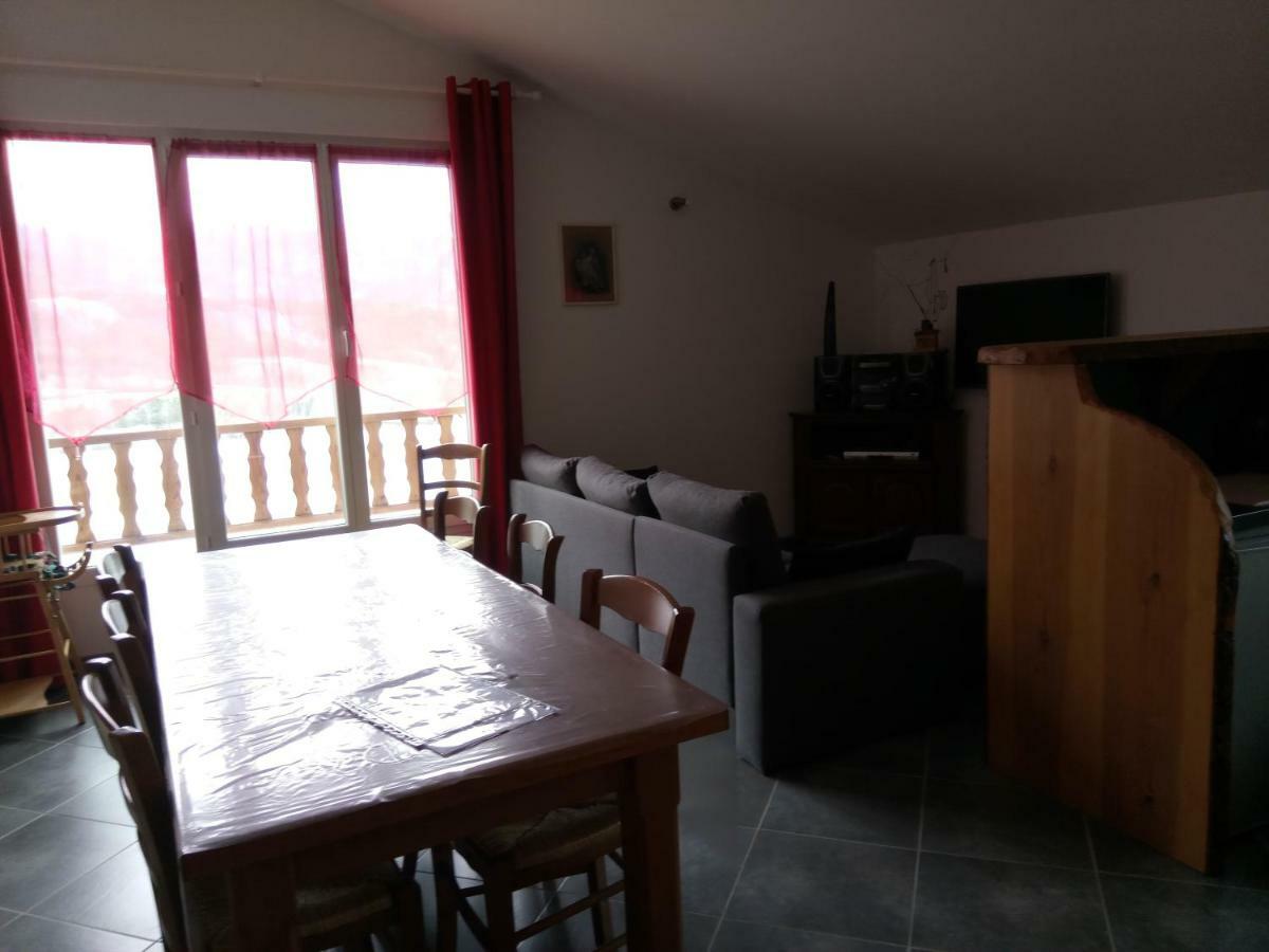 Les Logis De Lucie Apartment Selonnet Екстериор снимка